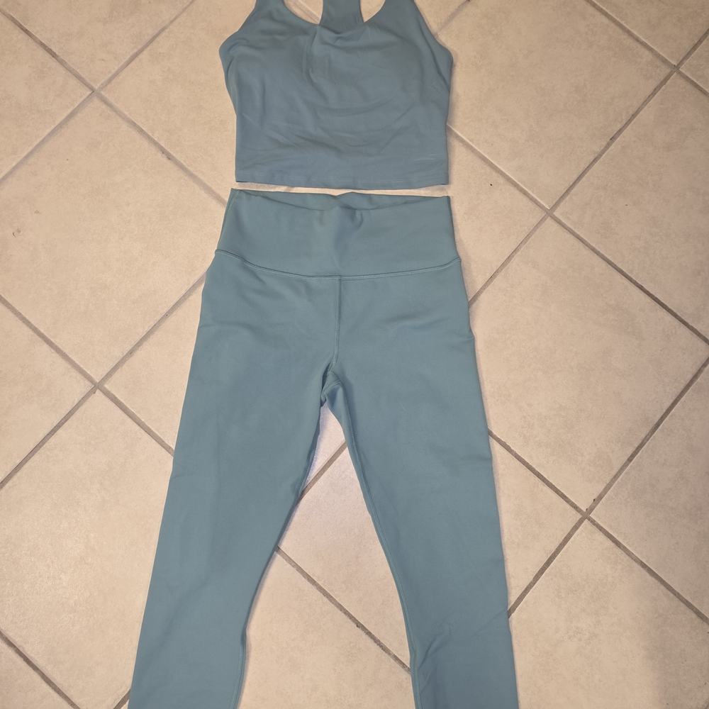 Fabletics Blue Leggings Seamless Stretchy Design